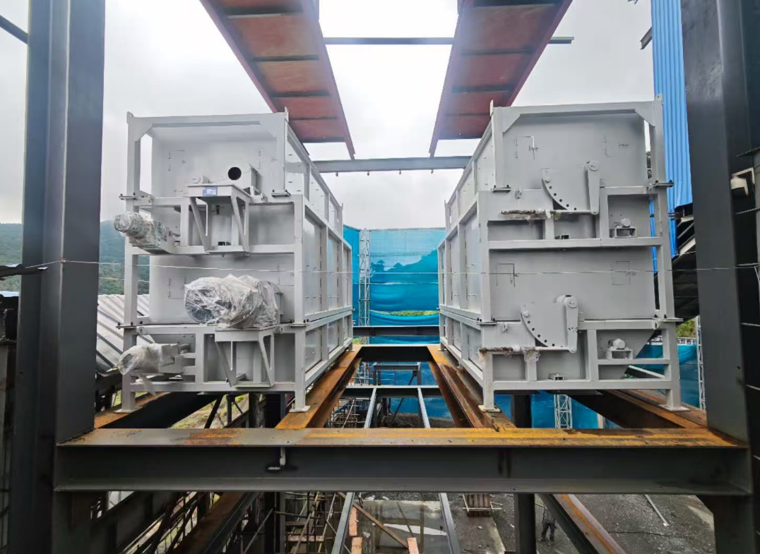 2FKCT1240粉礦干選機(jī)